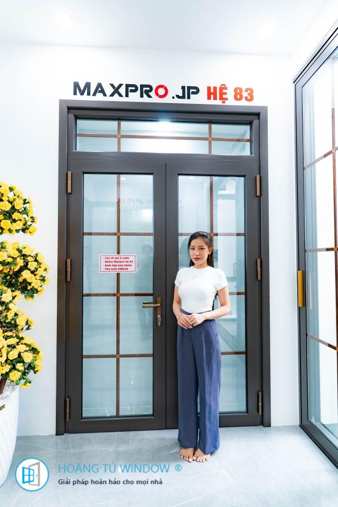 CỬA ĐI MỞ QUAY MAXPRO.JP HỆ 83